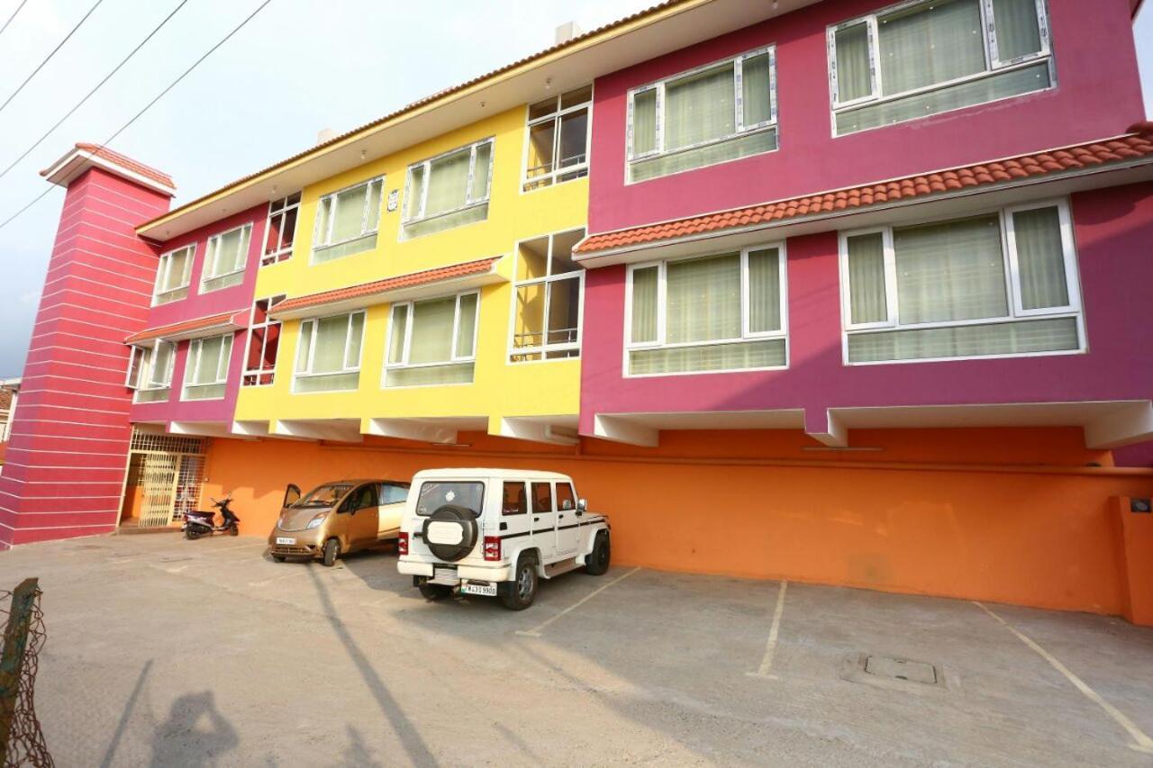 Mmr Holiday Inn Ooty Exterior foto